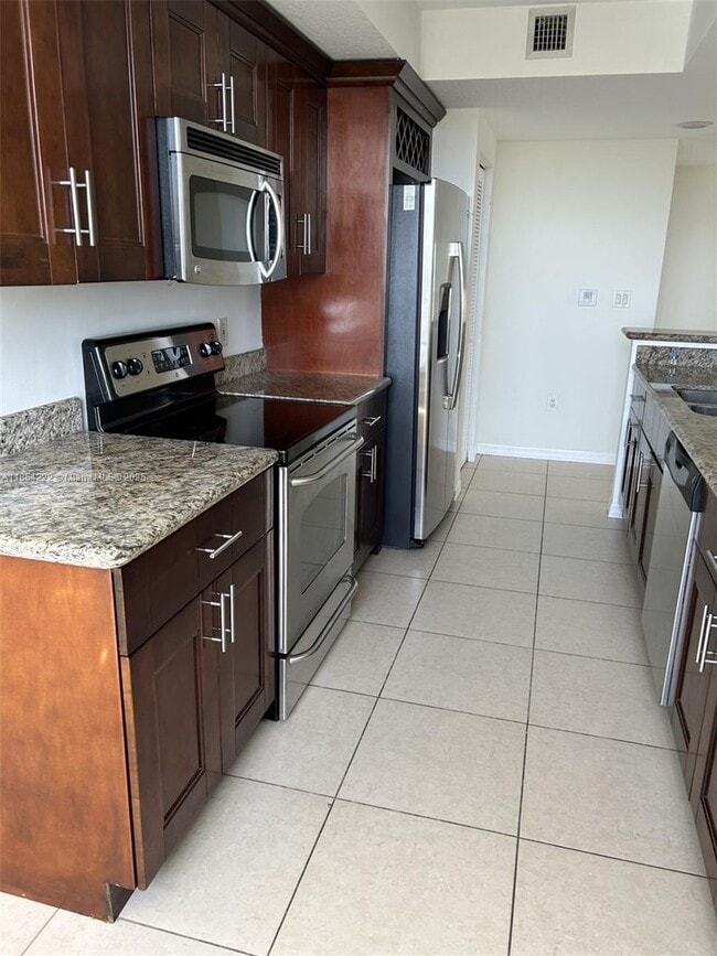 Photo - 3530 SW 22nd St Unit 913