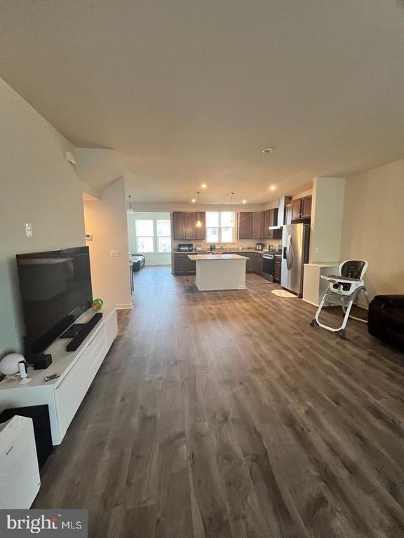 Photo - 608 Cherryview Dr