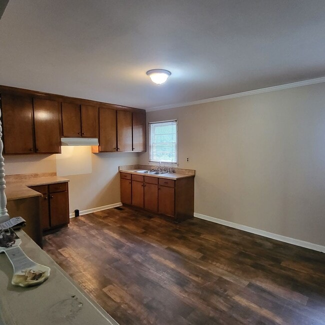 Photo - 116 N Elm St