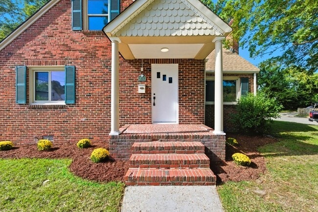 Photo - WELCOME TO WILLOUGHBY TERRACE!!!