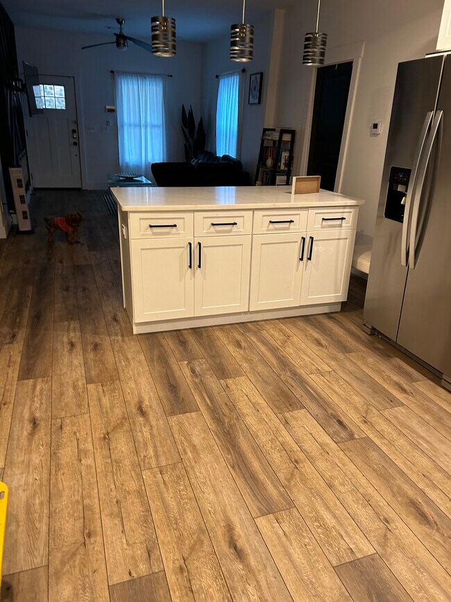 Photo - Room in House on Welch St SW