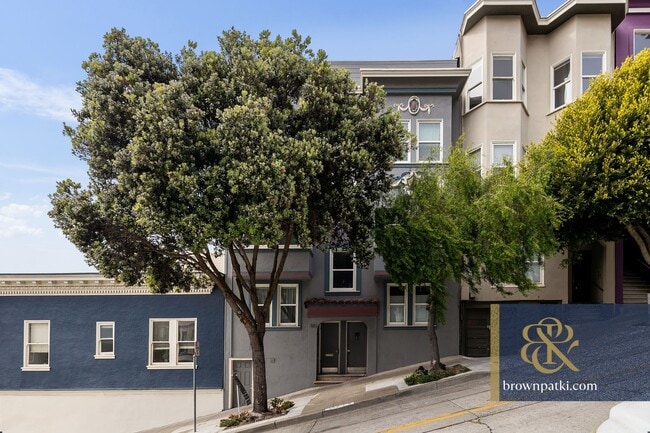 Photo - 382 Green St Unit 5