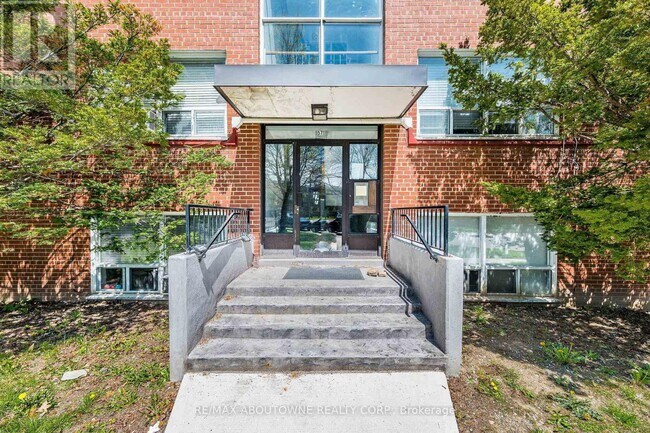 Photo - 57 Mericourt Rd Unit 203