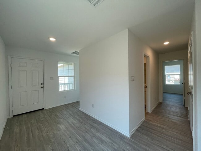 Photo - SINGLE FAMILY HOME FOR RENT