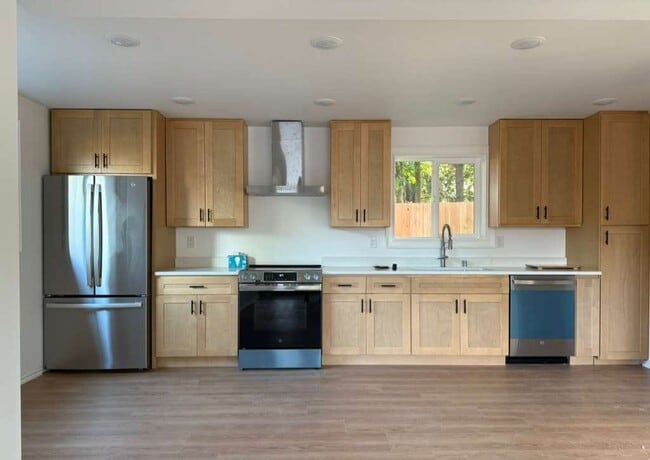 Photo - 7216 Beverly Ln Unit B