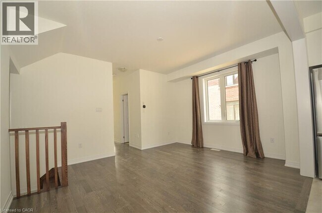 Photo - 10 Heritage Wy