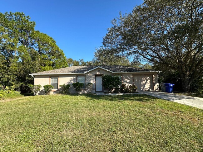 Photo - Vero Lake Estates