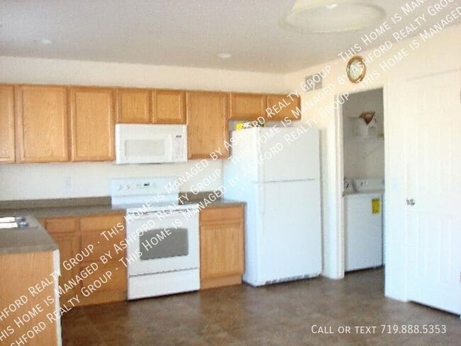 Photo - 6566 Trenton St