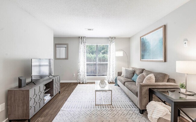 Rivercreek Apartments