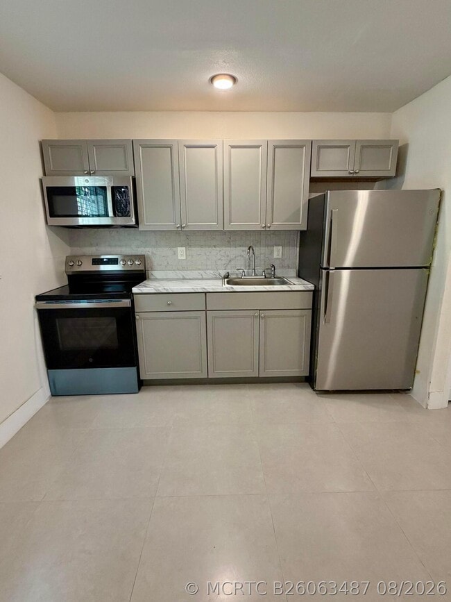 2851 NW 11th Pl Unit 1-3