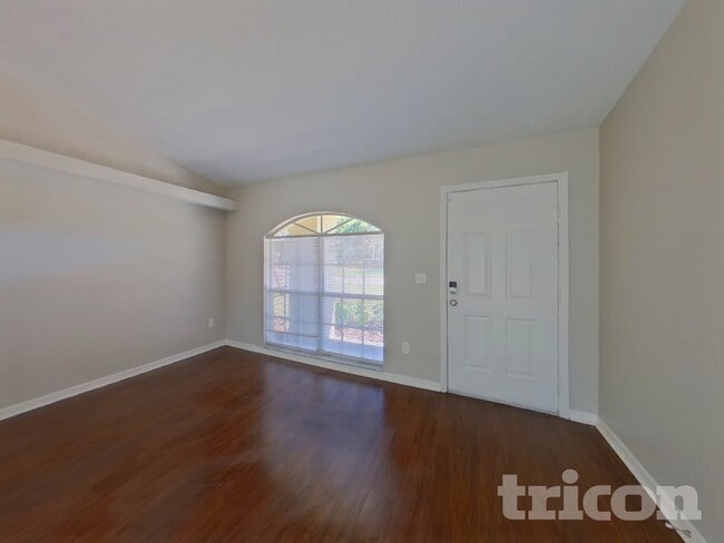 Photo - 3310 51st St N