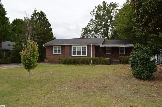 Building Photo - 1005 W Poinsett St Rental