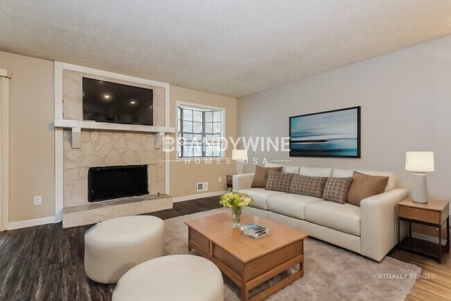 Photo - 9347 Forest Knoll Dr