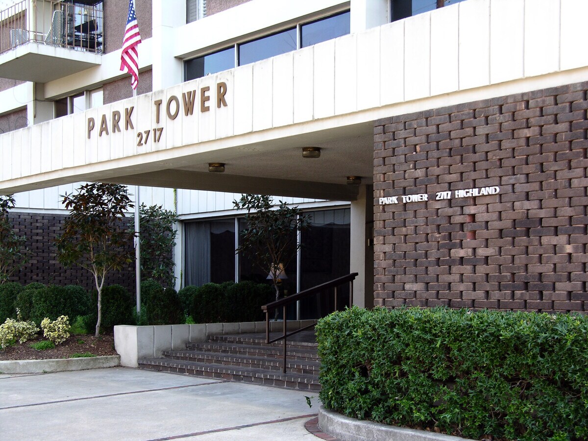 Photo - Park Tower