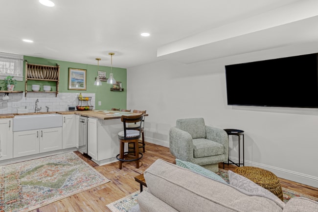 Photo - 4325 NE 42nd Ave Unit B