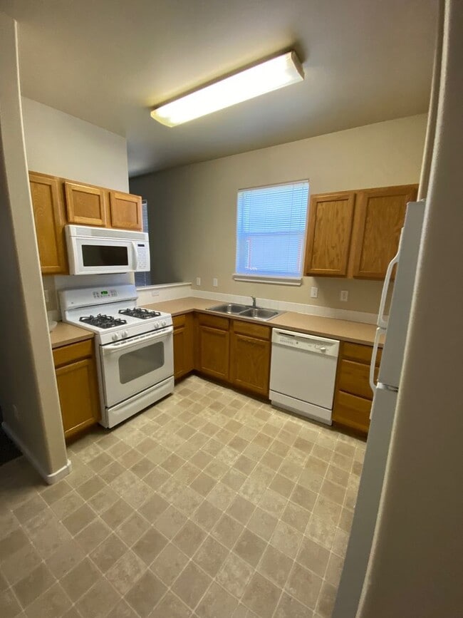 Photo - sal61331 Unit 01