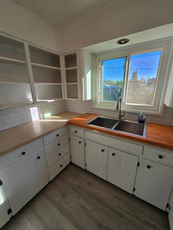 Photo - 1615 Hanaford Ave