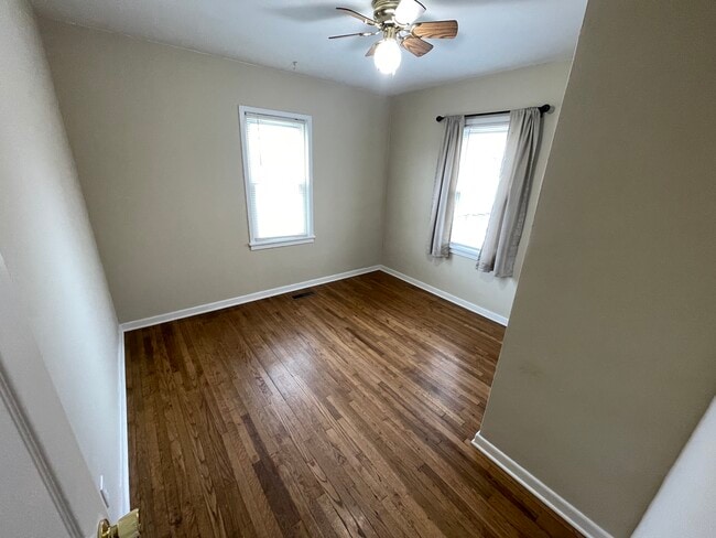 Photo - 402 S Dysart Ave