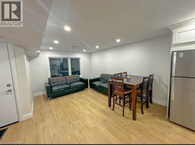 Photo - 22 Hebel Pl