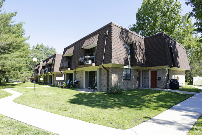 Building Photo - Cedars at Medford Rental