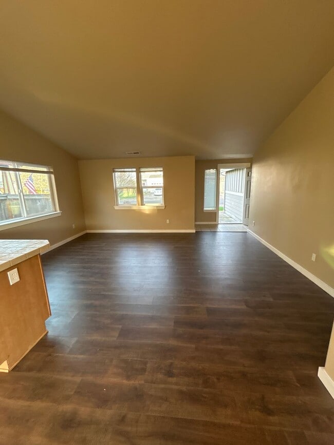 Photo - 3 Bedroom 2 Bath in a Peaceful Neighborhood