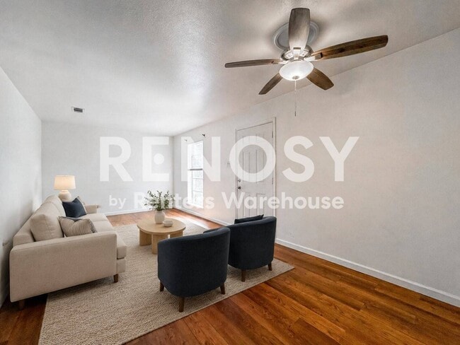 4537 Dakota St
