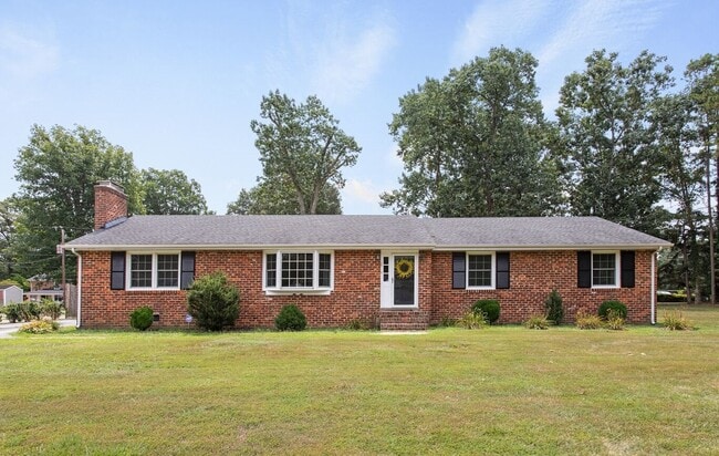 Photo - BEAUTIFUL 2200 SF RANCHER IN CHESTERFIELD