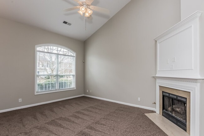 Photo - 710 Weatherstone Trce