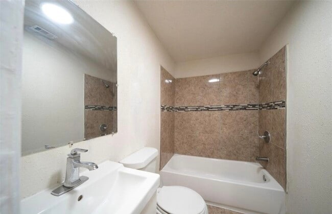 Photo - 12115 Segrest Dr