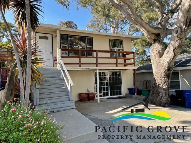 Building Photo - Available Soon! Two Bedroom with Bonus Room in Pacific Grove!