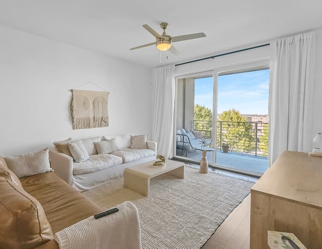 Photo - 2800 Treble-5ID104.1 Unit 5ID104.1