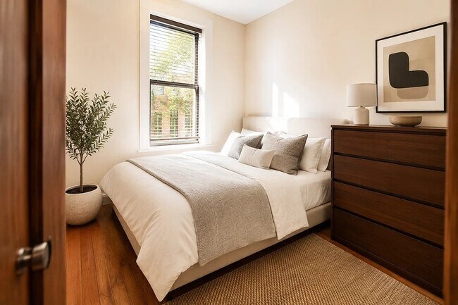 250 Broome St Unit 10A