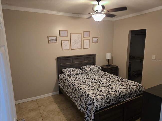 Photo - 23737 Lake Ave