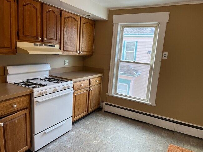 122 Meredith Ave Unit 2