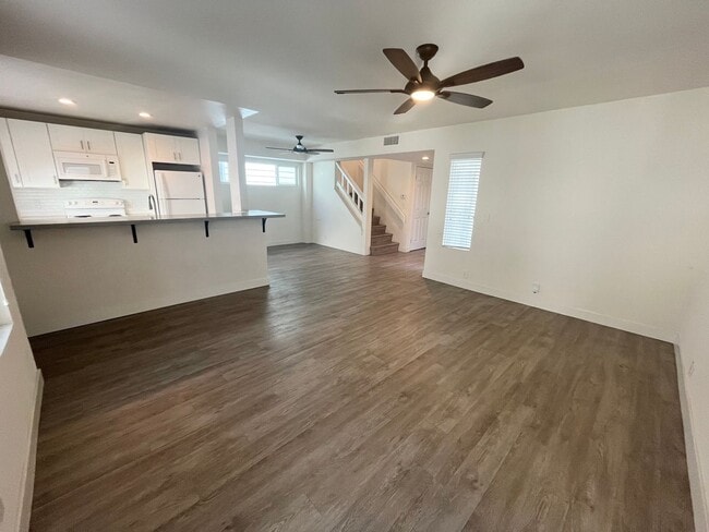Photo - STUNNING 3BD/3BA TOWNHOME LESS THAN A BLOCK AWAY FROM THE BEACH!! 2 CAR TANDEM GARAGE INCLUDED! O...