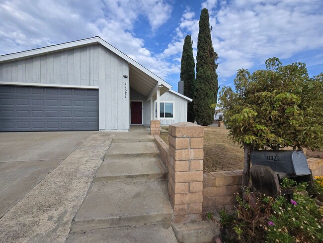 Photo - 11321 Volans St
