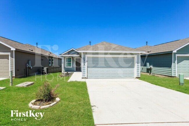Photo - 1339 White Willow