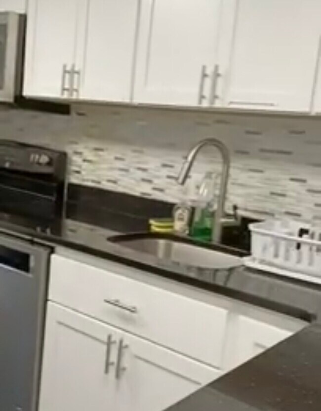 7 Story St Unit 1DW