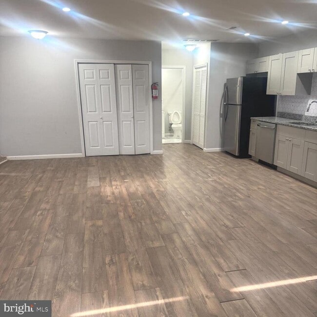 Photo - 609 Brunswick Ave