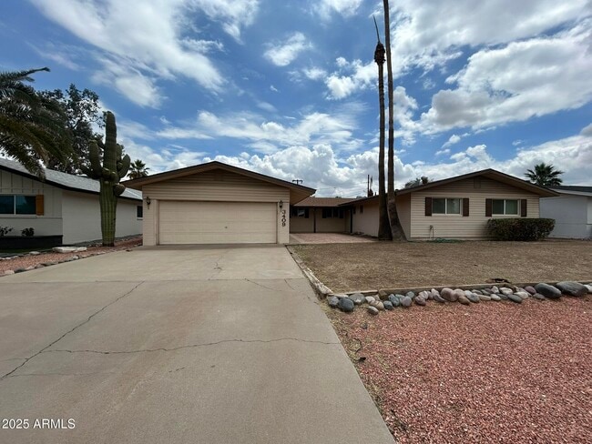 Building Photo - 3409 E Mountain View Rd Rental