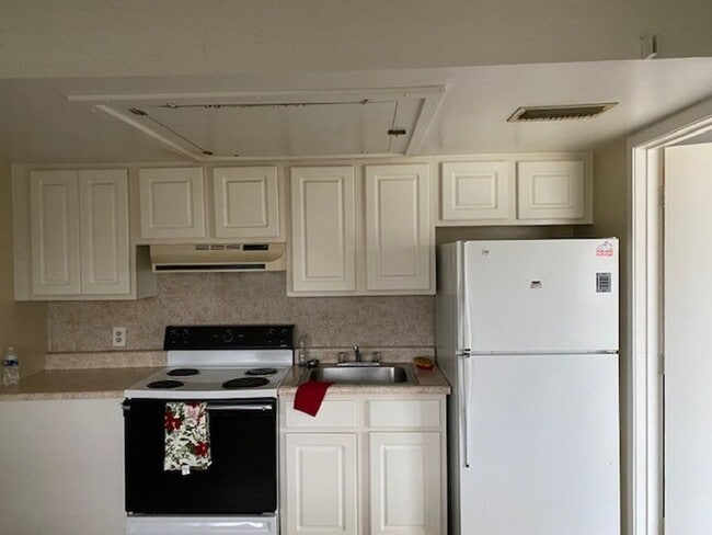 Photo - 460 Racine Dr Unit B302B