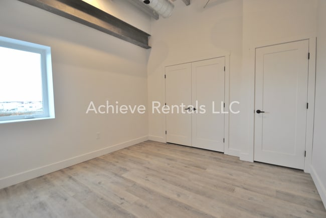 Photo - Westfield Lofts - Bay 2 Unit Urban #201