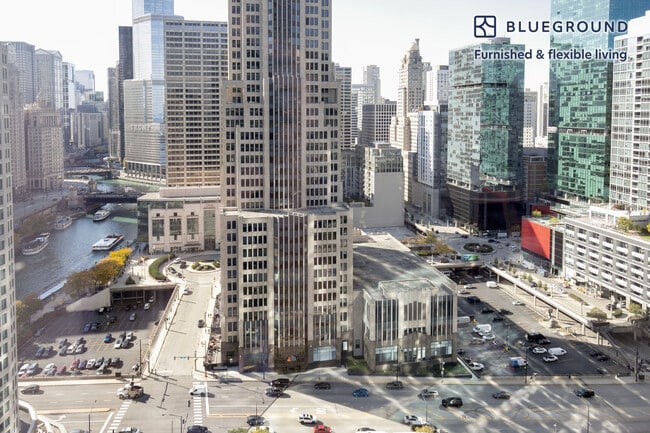 Photo - 340 E North Water St Unidad FL25-ID1001