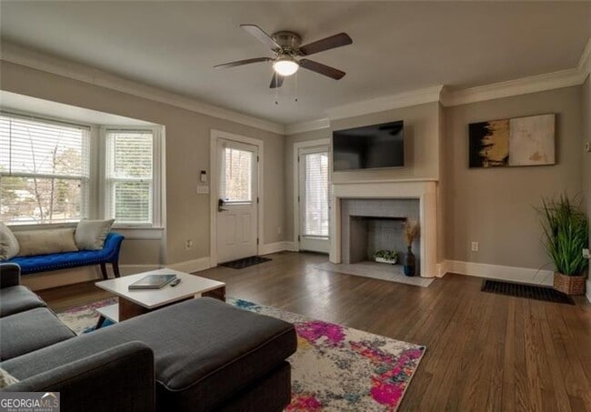 Photo - 1074 Jefferson Ave