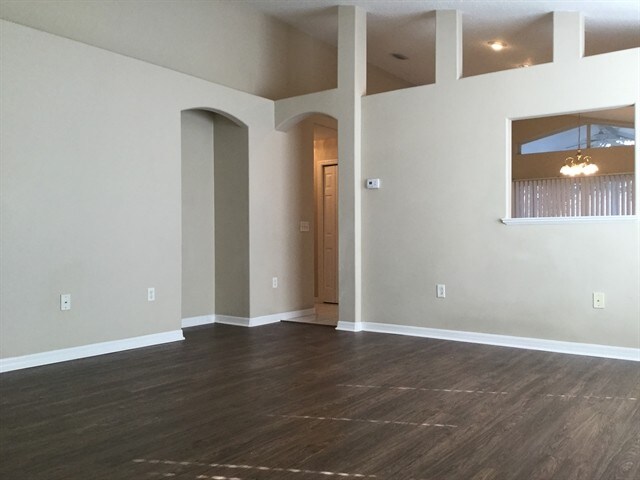 Photo - 959 Mayfair St