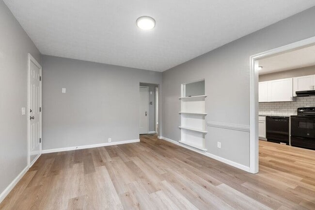 Photo - 751 E Tulane Rd