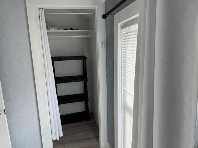 Photo - 6th/Grant upper