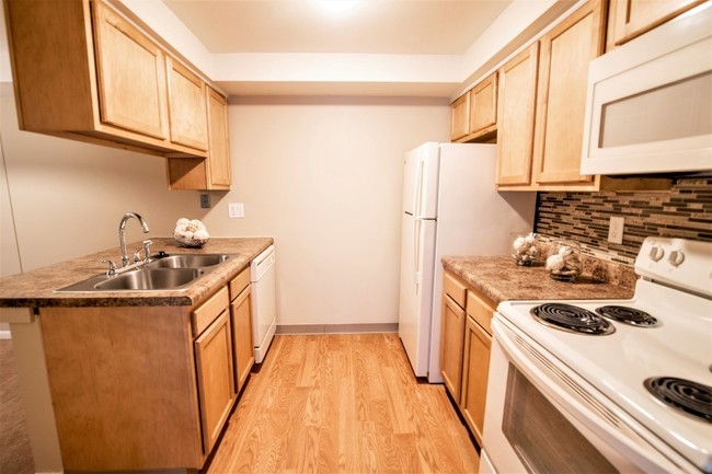 Building Photo - Westminster Place Rental