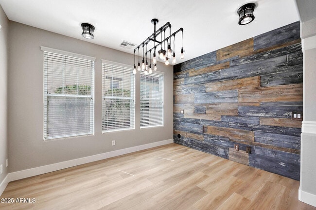 Photo - 21134 W Green St