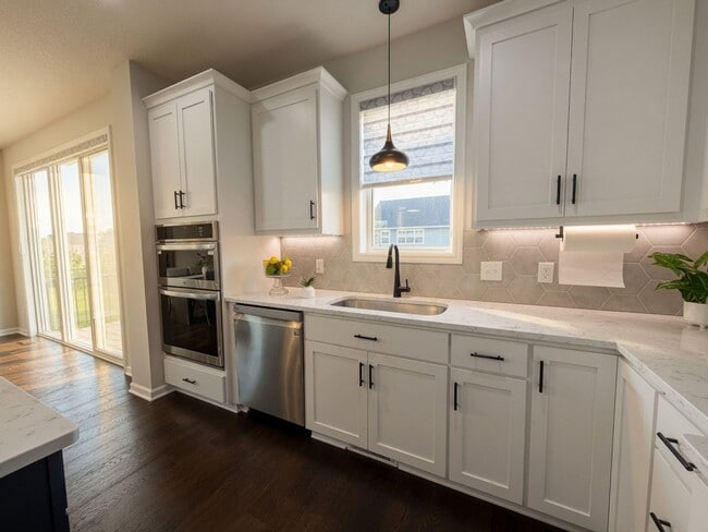 Photo - Gorgeous 3bed 3bath Home, Nestled in The Desirable Harvest West Neighborhood of Chaska